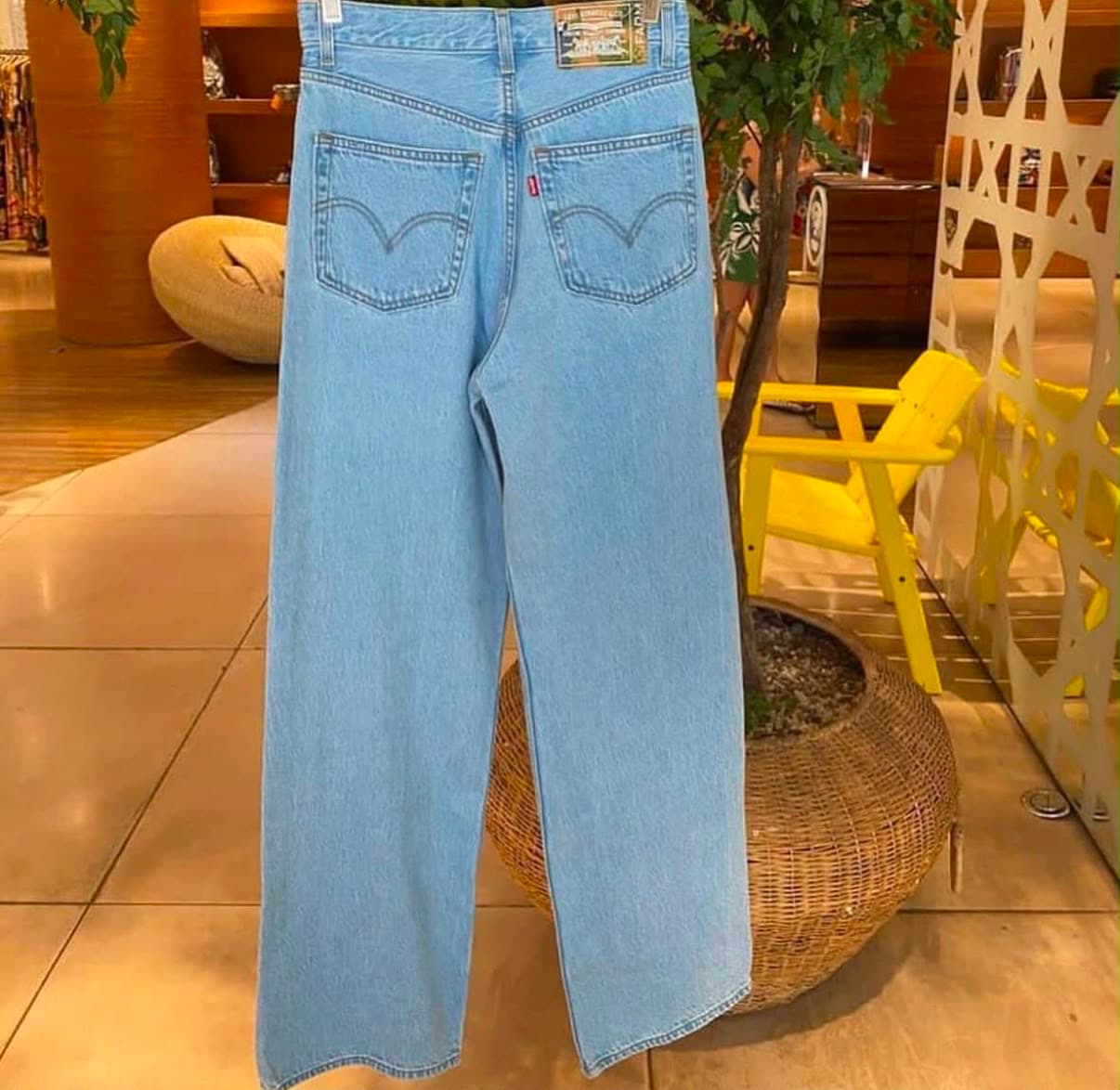 Calca jeans farm + Levi’s — foto 2